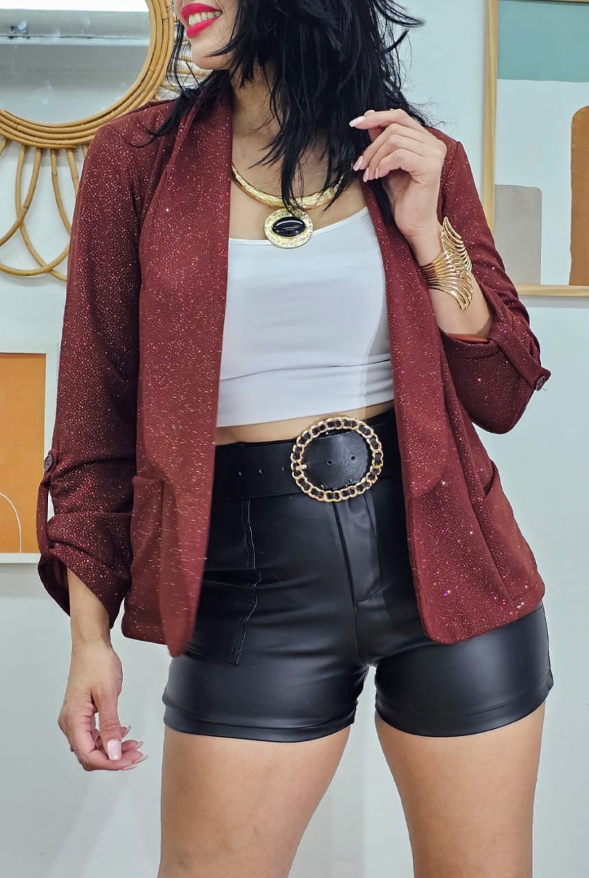 Blazer Entallado crep brilloso con botones
