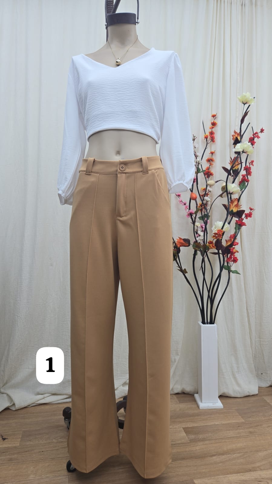 Pantalón sastrero con boton de crep 2 pinzas
