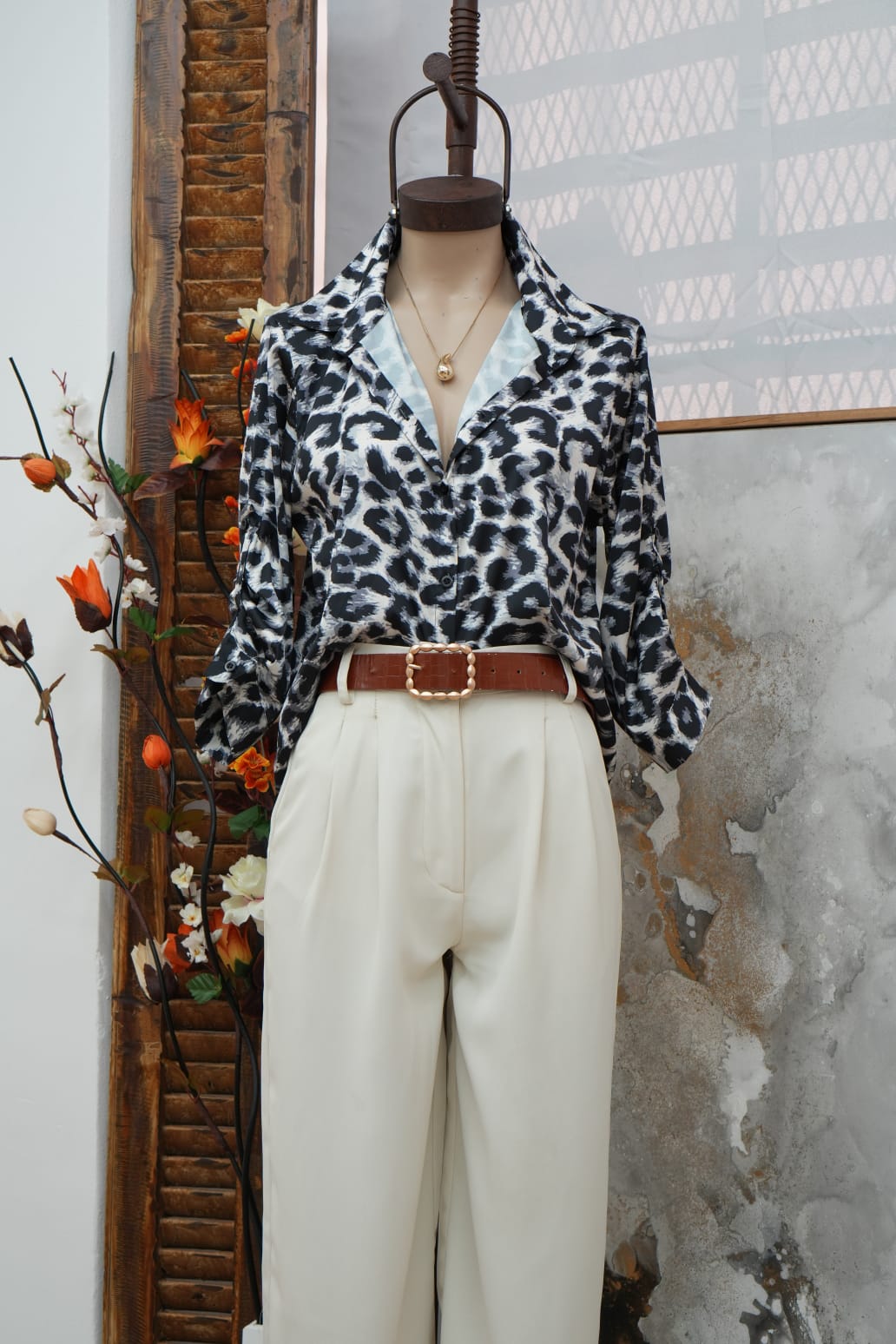 Camisa de saten animal print manga 3/4 Rita
