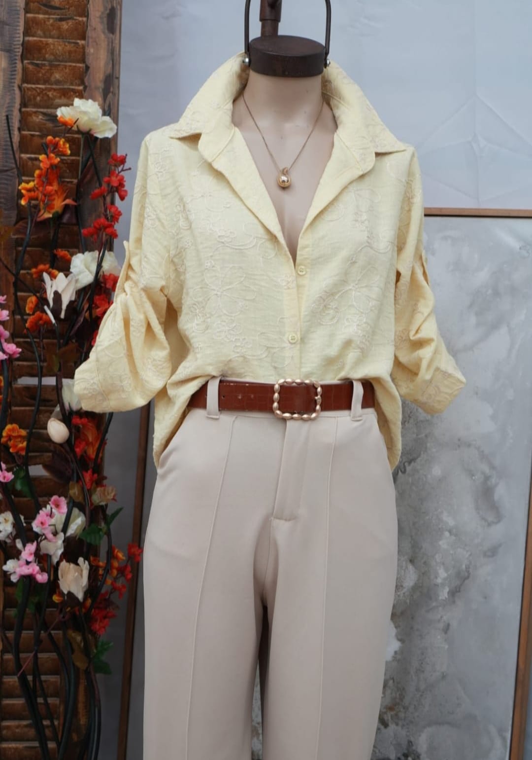 Camisa clasica 3/4 bordada lino Leydi