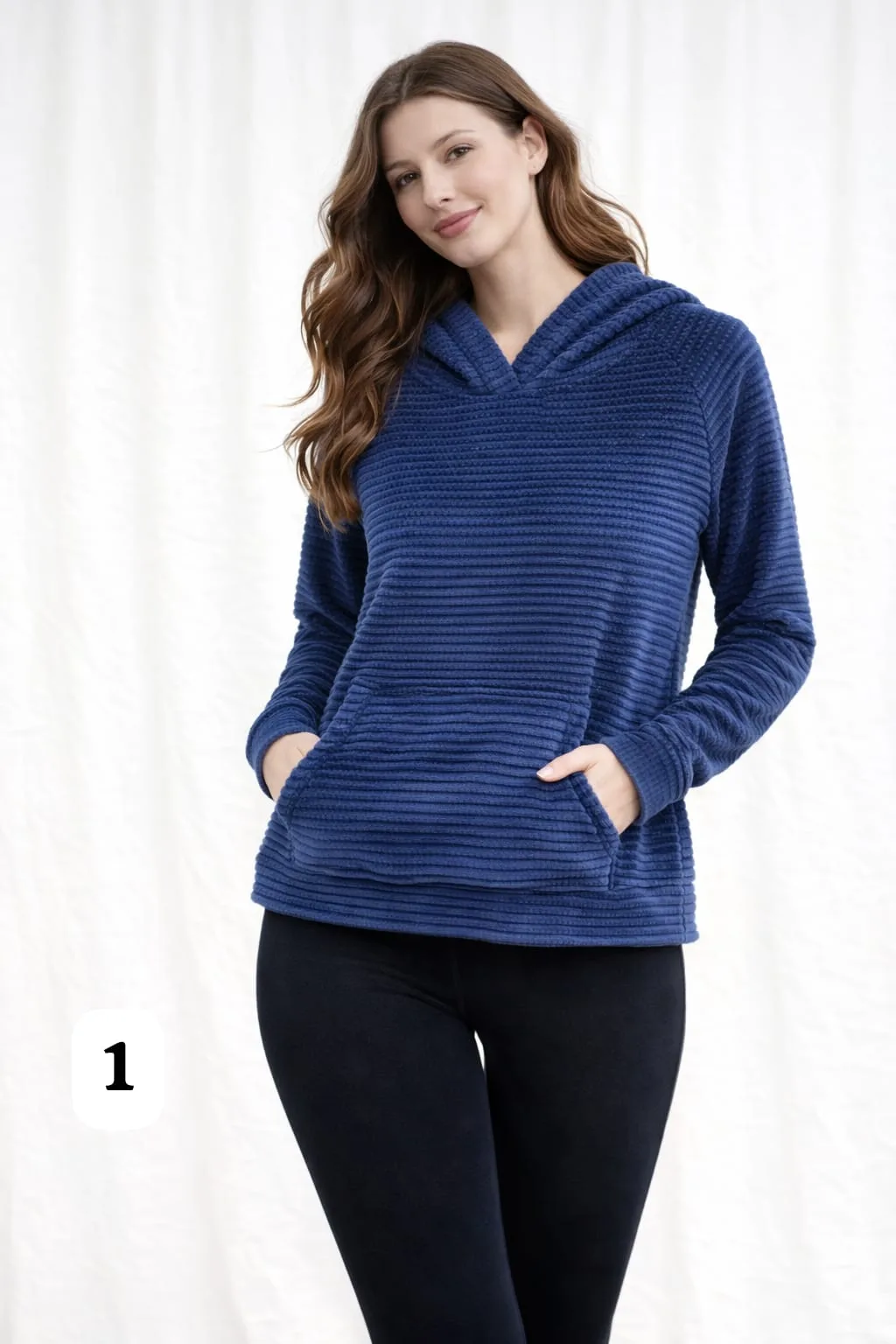 Buzo capucha y bolsillo delantero tipo plush waffle Mira