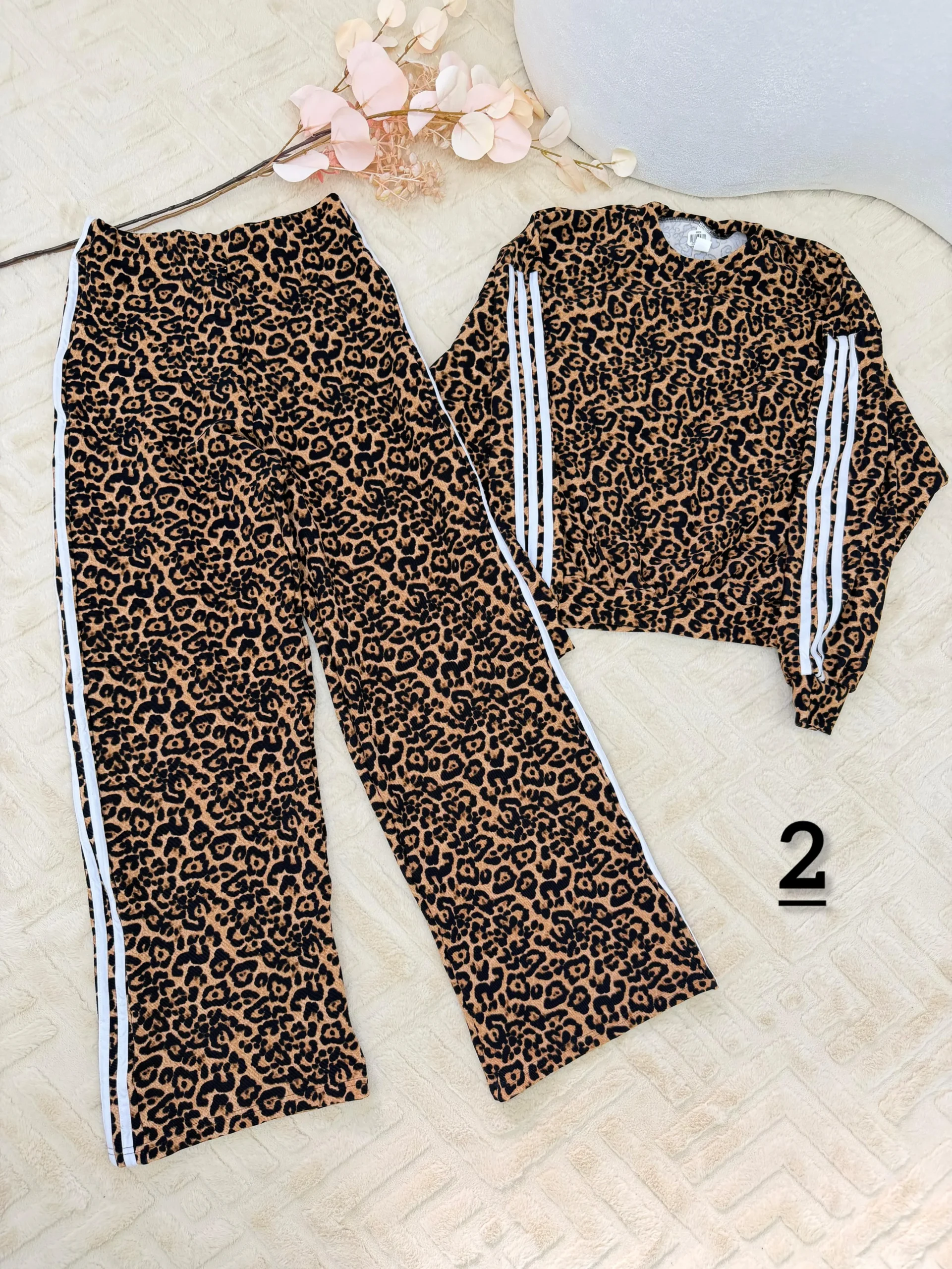 Alternative view of Conjunto de morley rústico elastizado animal print 3 líneas al costado