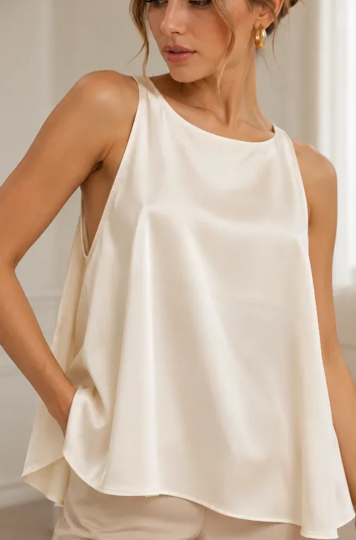 Musculosa amplia cuello redondo de satén liso Premium LUZ - Gaby Chic (foto 4)
