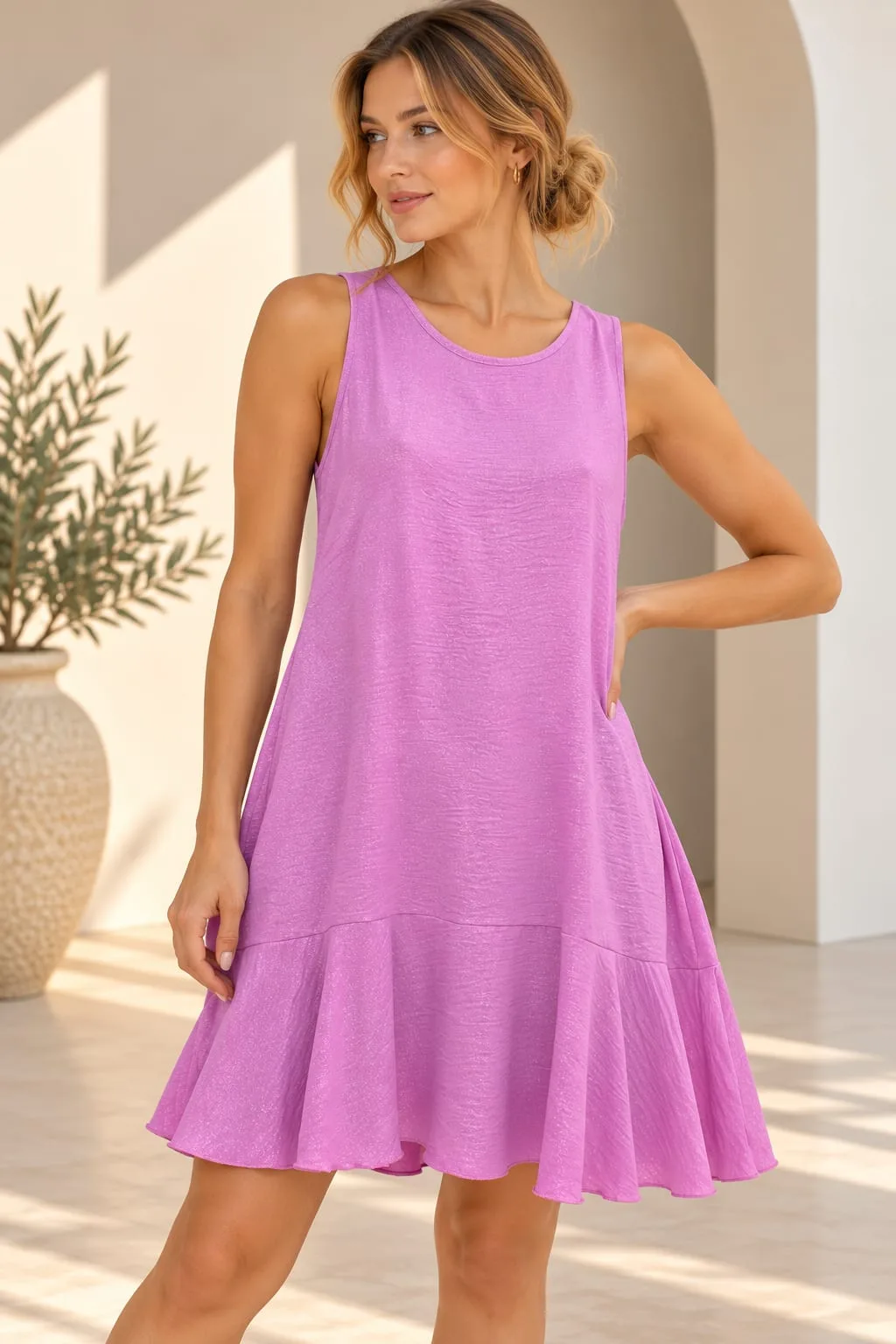 Vestido cey brilloso sin mangas con volados IZA